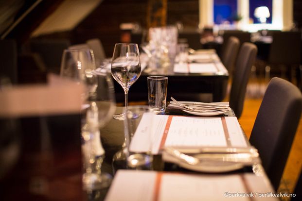 Dekket bord på Smia Fiskerestaurant